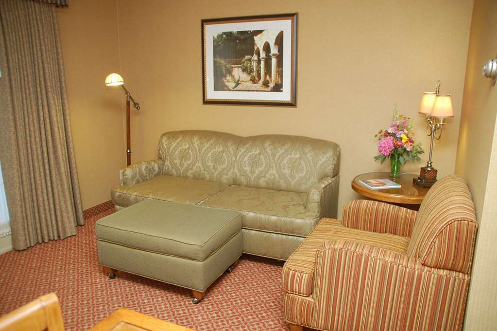Embassy Suites By Hilton Lompoc Central Coast Room photo